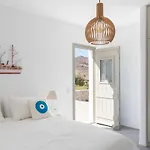 Villa Peacock