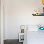 Villa Peacock