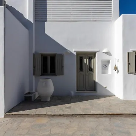 Villa Peacock *