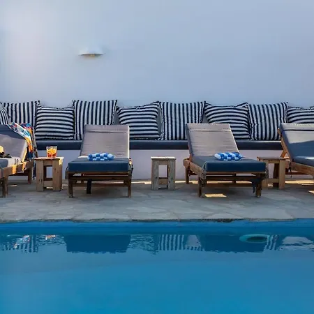 Villa Peacock *