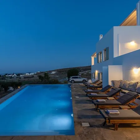 Villa Peacock
