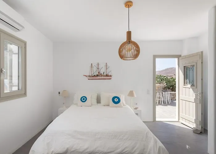 Peacock Villa Párosz