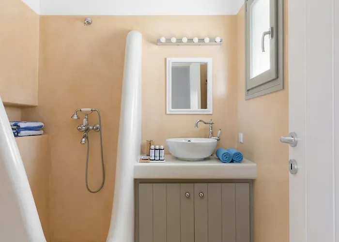 Peacock Villa Párosz